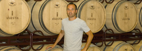 ヴィッセル神戸 サッカー スペイン代表イニエスタが手がけるワインとは レビュー 評価 形から入るワイン生活